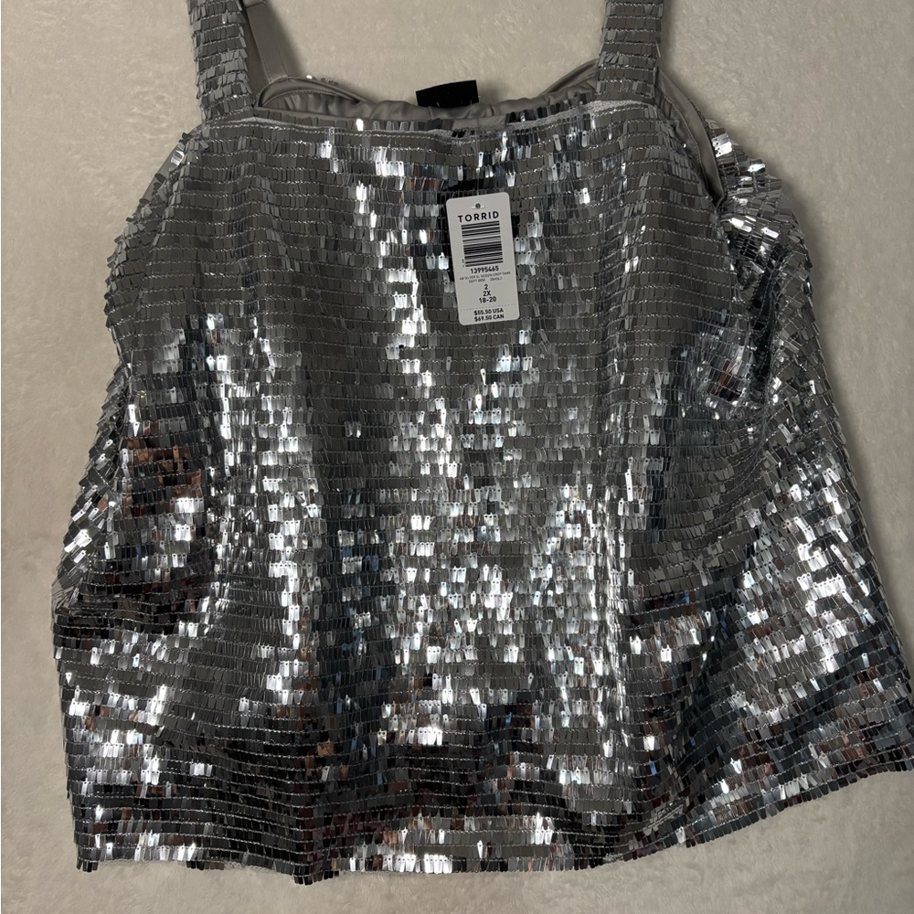 Torrid Shimmering Silver Sequin Camisole NWT Size 2/XXL